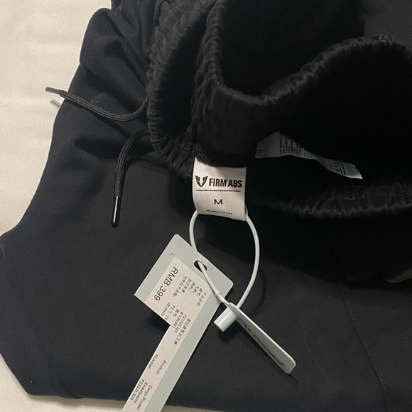 Firmabs Women’s Size M Black Cargo Pocket Jogger Pant - Picture 5 of 8